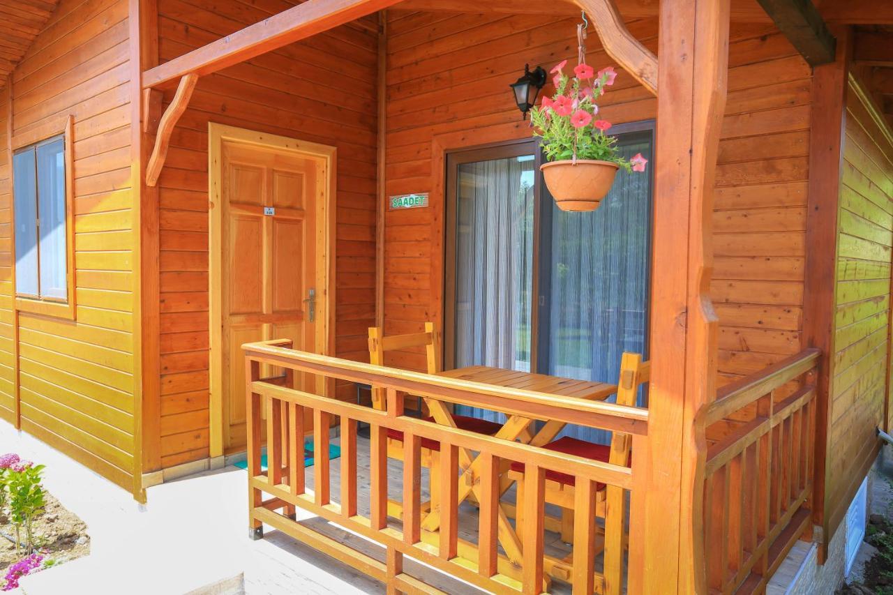 Merry Bungalow & Tent Cirali Exterior foto